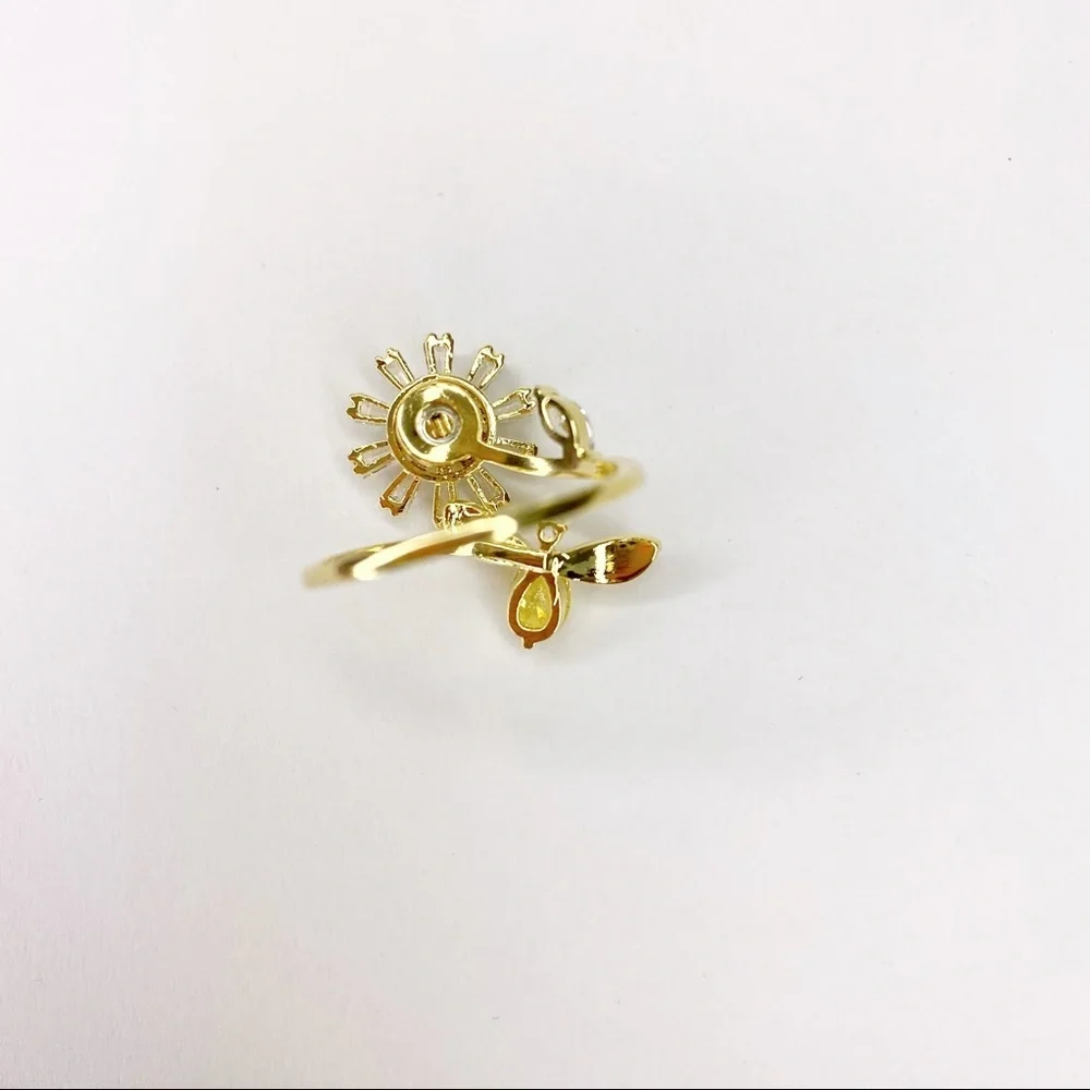 Fancy Fidget Spinner Rotating Daisy & Bee Crystal Yellow Gold Ring Adjustable OS - Picture 7 of 7